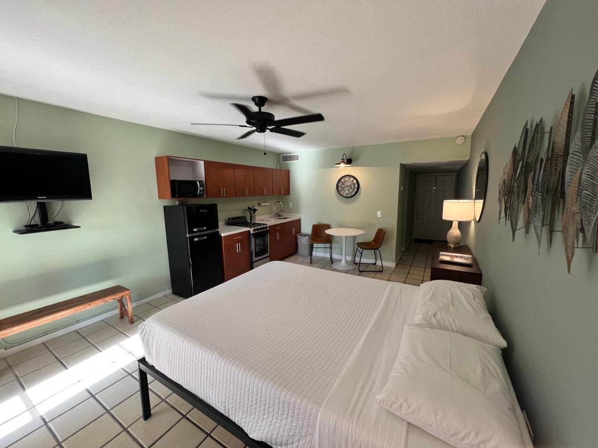 Breezy Palms Resort 伊斯拉莫拉达 外观 照片