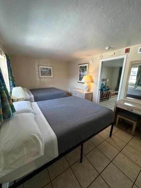 Breezy Palms Resort 伊斯拉莫拉达 外观 照片