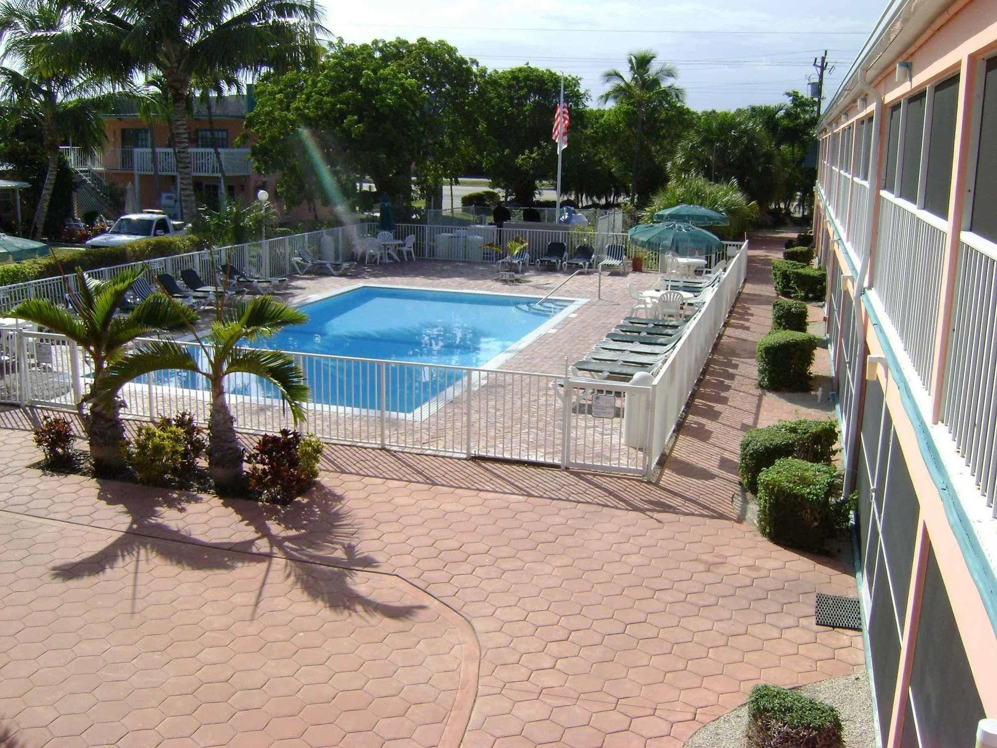 Breezy Palms Resort 伊斯拉莫拉达 外观 照片